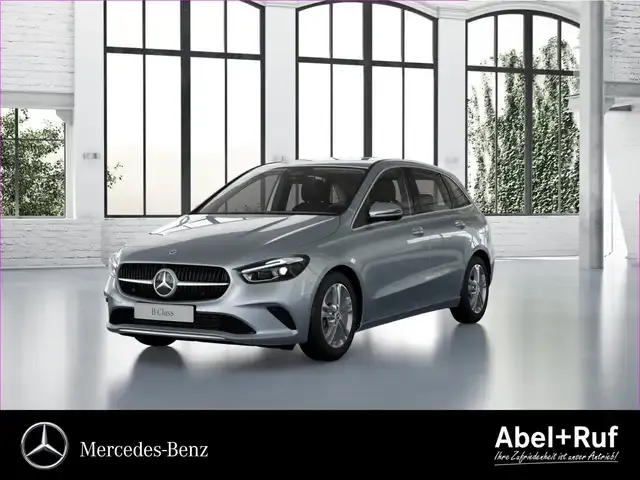 Mercedes-Benz B 220