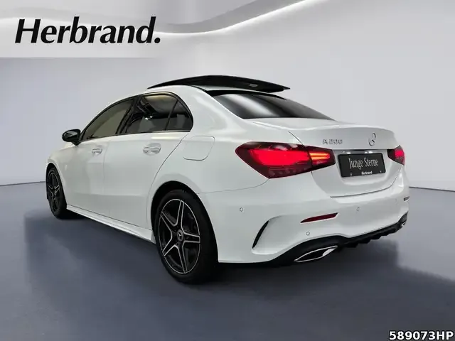 Mercedes-Benz A 200
