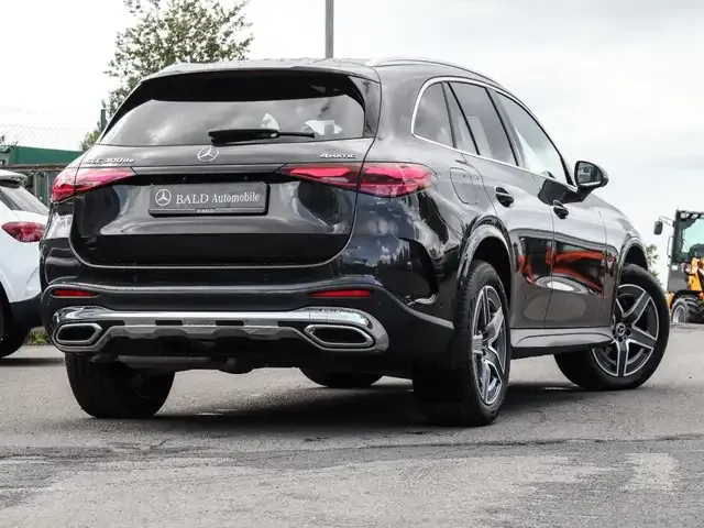 Mercedes-Benz GLC 300