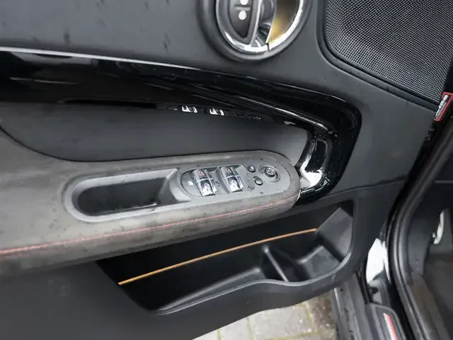 MINI John Cooper Works Countryman