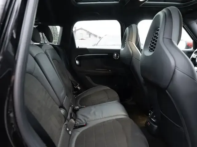 MINI John Cooper Works Countryman