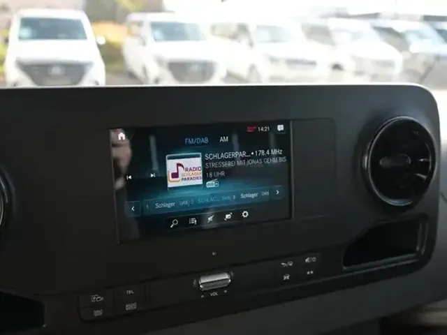 Mercedes-Benz Sprinter