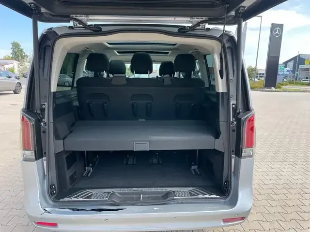 Mercedes-Benz V 250