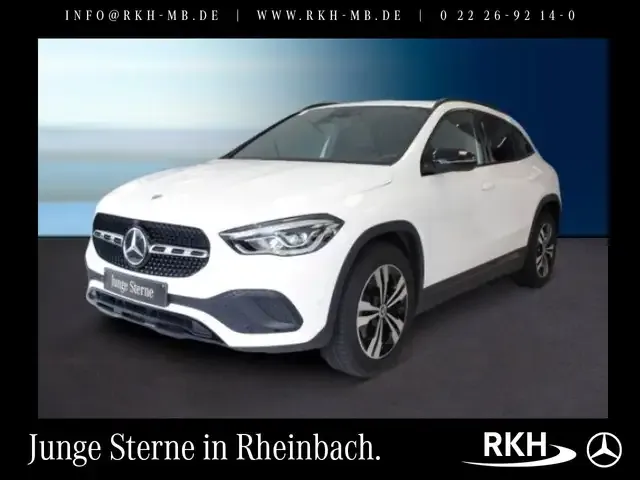 Mercedes-Benz GLA 200