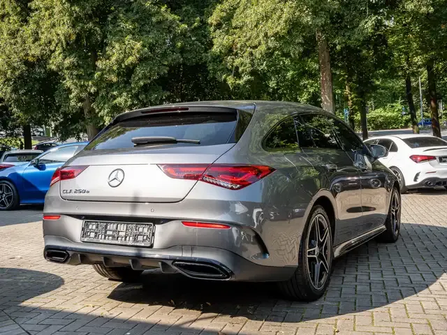 Mercedes-Benz CLA 250