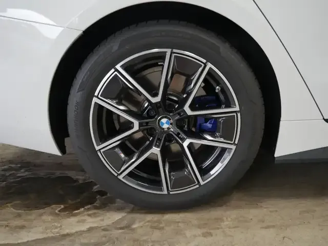 BMW 440