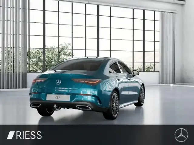 Mercedes-Benz CLA 200