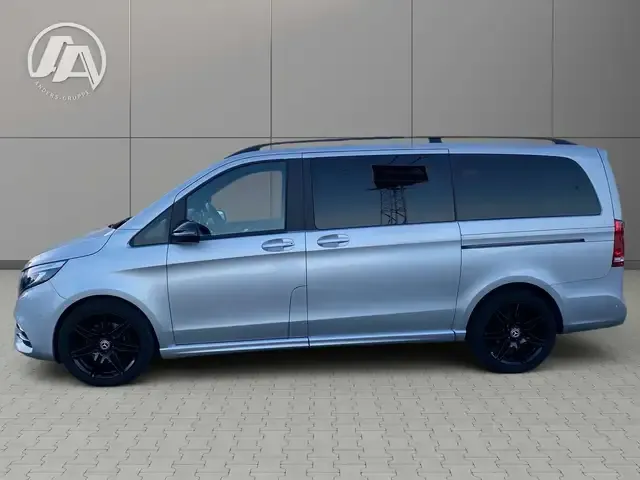 Mercedes-Benz V 250