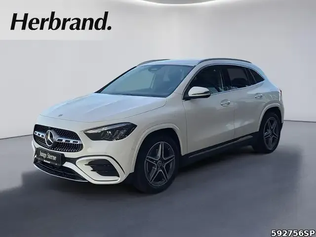 Mercedes-Benz GLA 220