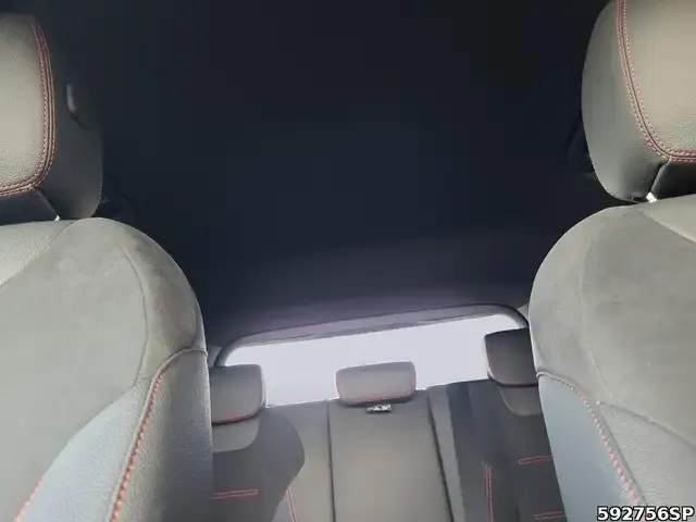 Mercedes-Benz GLA 220