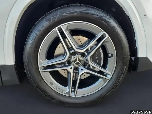 Mercedes-Benz GLA 220