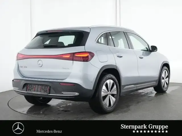 Mercedes-Benz EQA 300