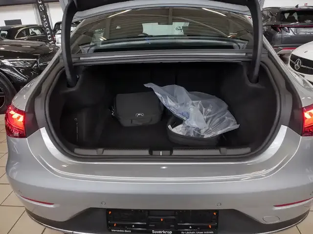 Mercedes-Benz EQE 350