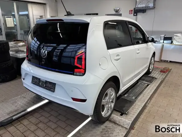 Volkswagen e-up!