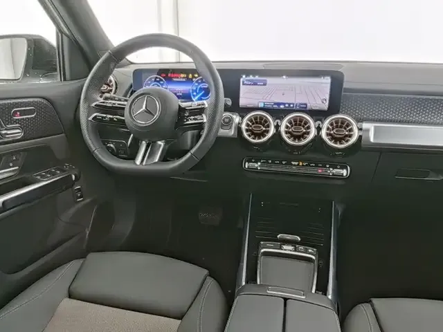 Mercedes-Benz EQB 250