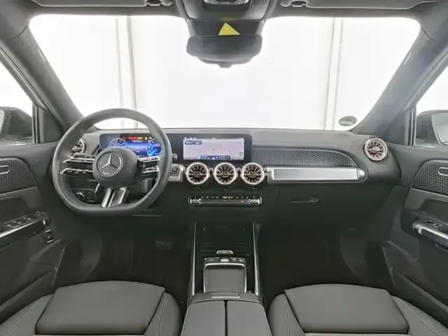 Mercedes-Benz EQB 250