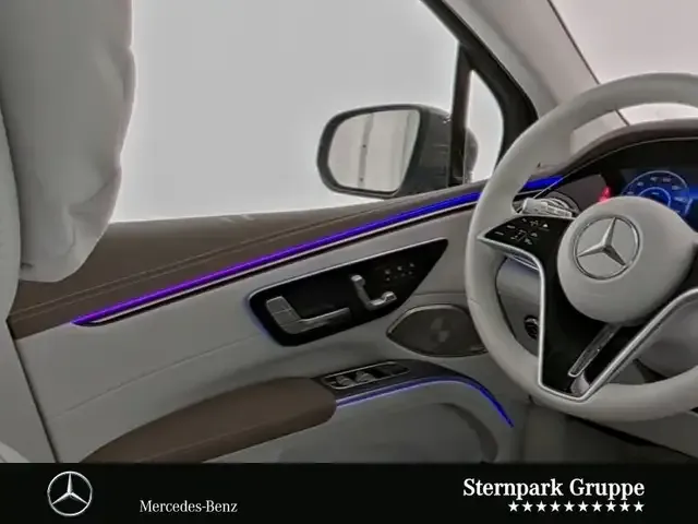 Mercedes-Benz EQS SUV