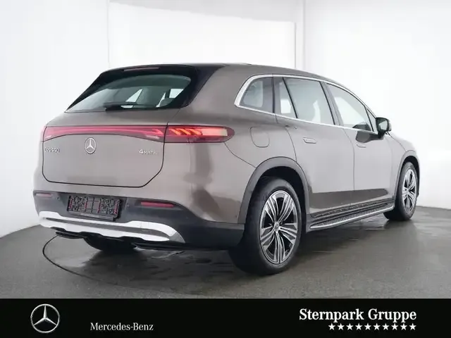 Mercedes-Benz EQS SUV