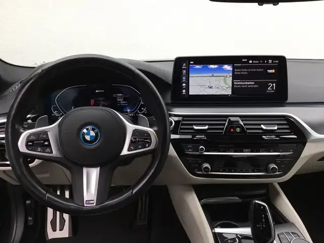 BMW 545