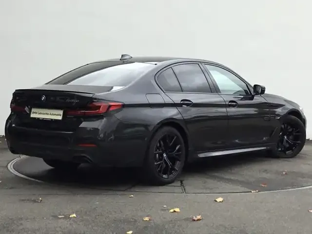BMW 545