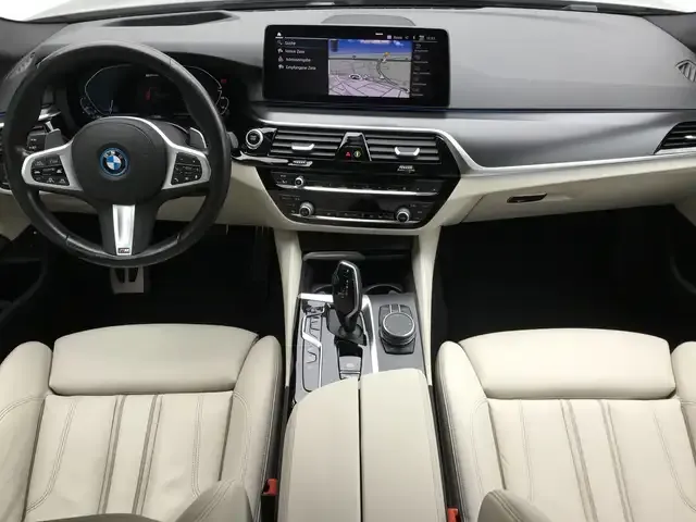 BMW 545