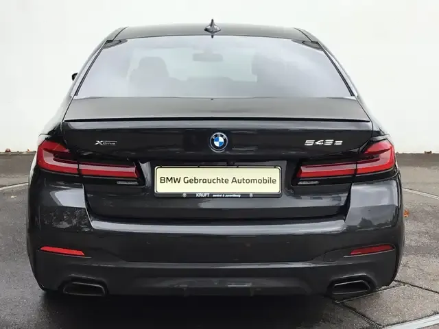 BMW 545