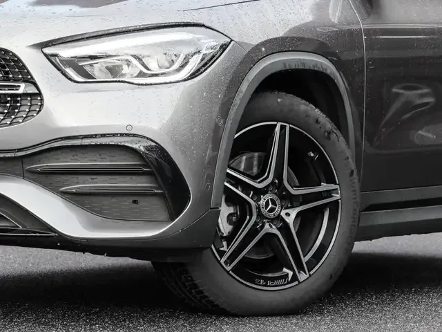 Mercedes-Benz GLA 250