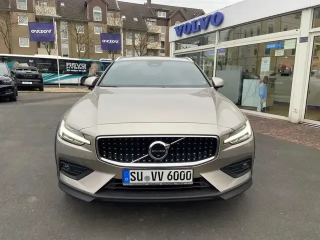 Volvo V60 Cross Country