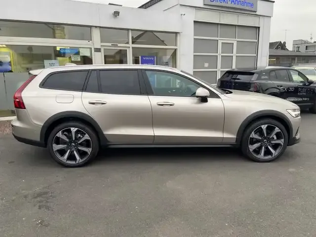 Volvo V60 Cross Country