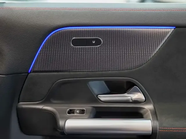 Mercedes-Benz EQA 300