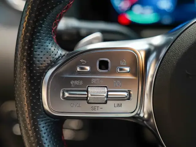 Mercedes-Benz EQA 300