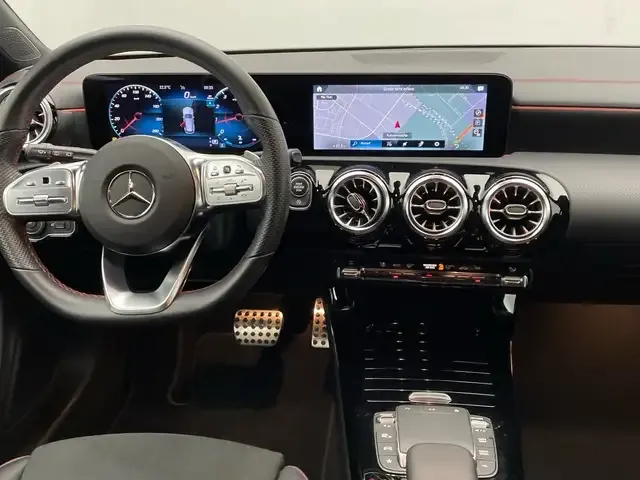 Mercedes-Benz CLA 200
