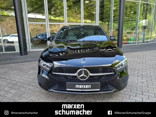 Mercedes-Benz A 220