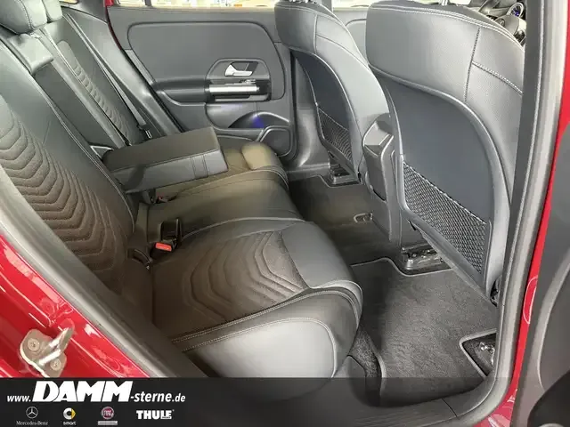 Mercedes-Benz EQA 300