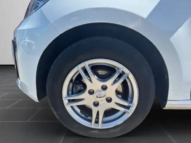 Volkswagen e-up!