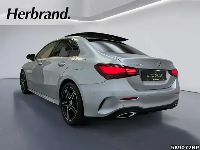 Mercedes-Benz A 200