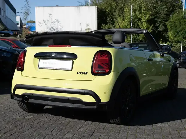 MINI Cooper Cabrio