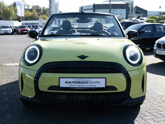 MINI Cooper Cabrio