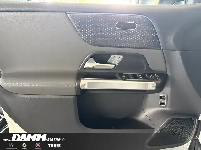 Mercedes-Benz EQB 300