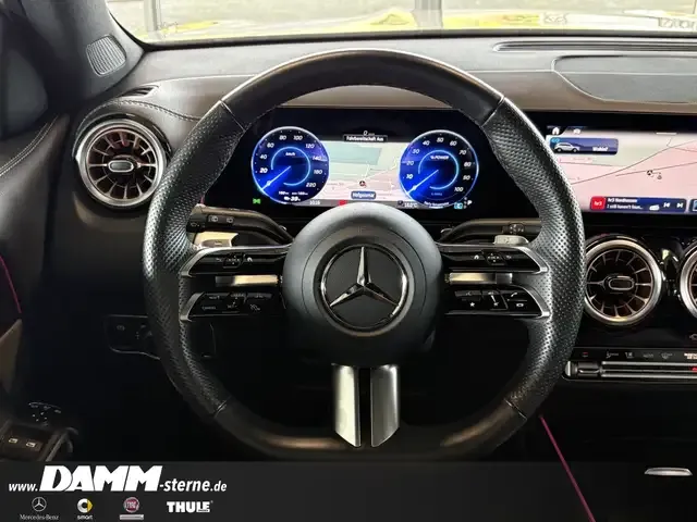 Mercedes-Benz EQB 300