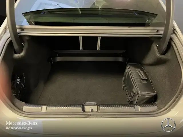 Mercedes-Benz EQE 350