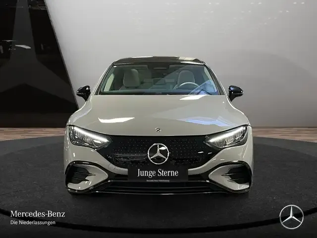 Mercedes-Benz EQE 350