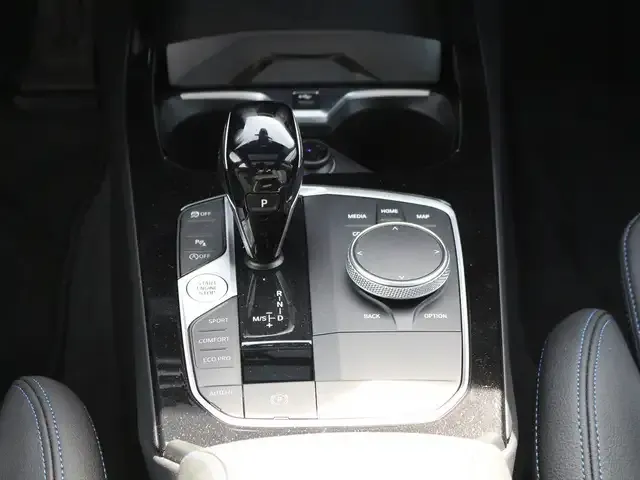 BMW 235