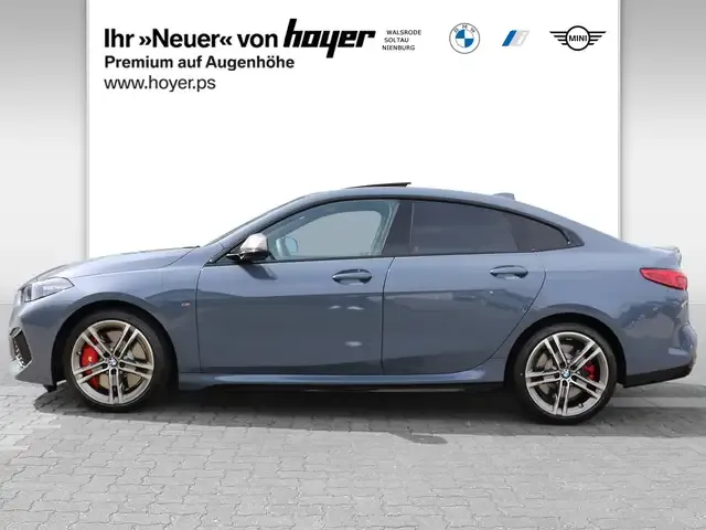 BMW 235