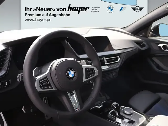 BMW 235