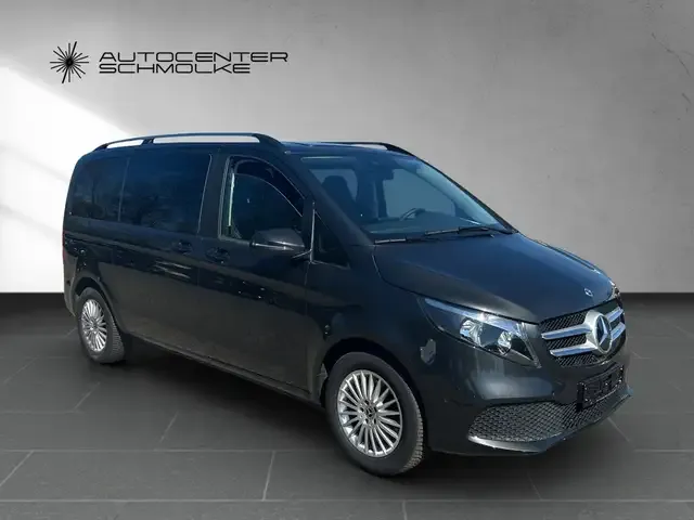 Mercedes-Benz V 220