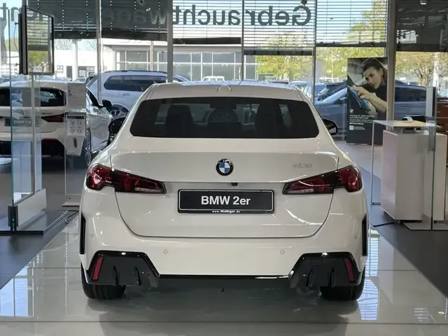 BMW 220