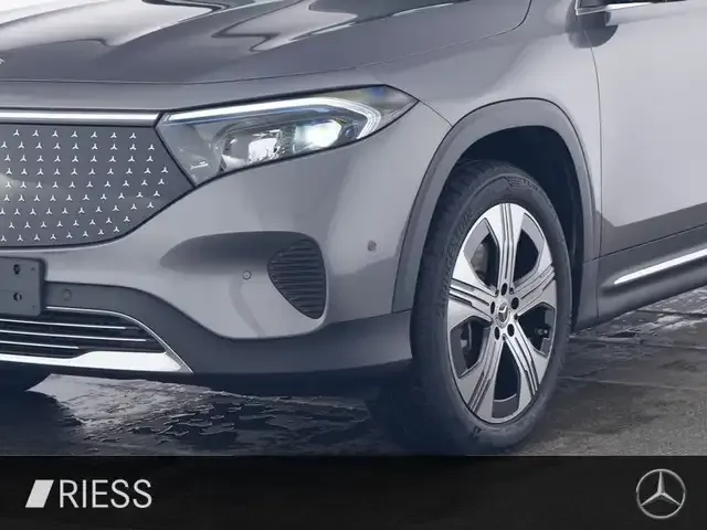Mercedes-Benz EQB 350