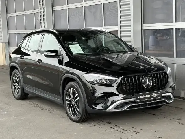 Mercedes-Benz GLA 200