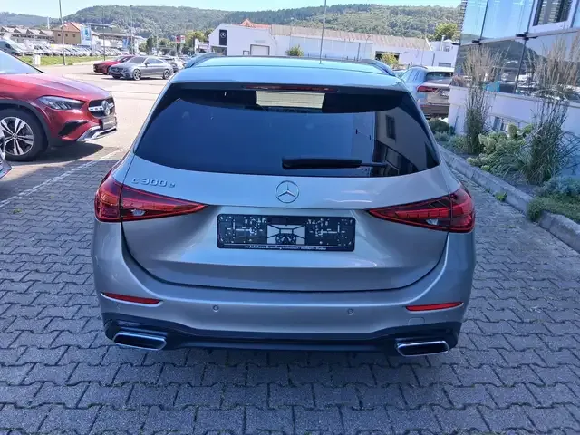 Mercedes-Benz C 300